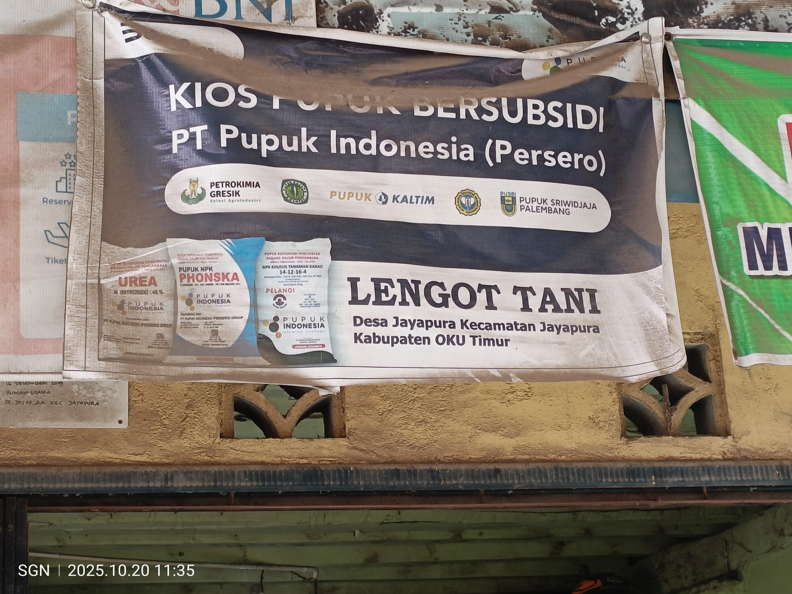 Waww..Petani Menjerit Harga Pupuk Selangit