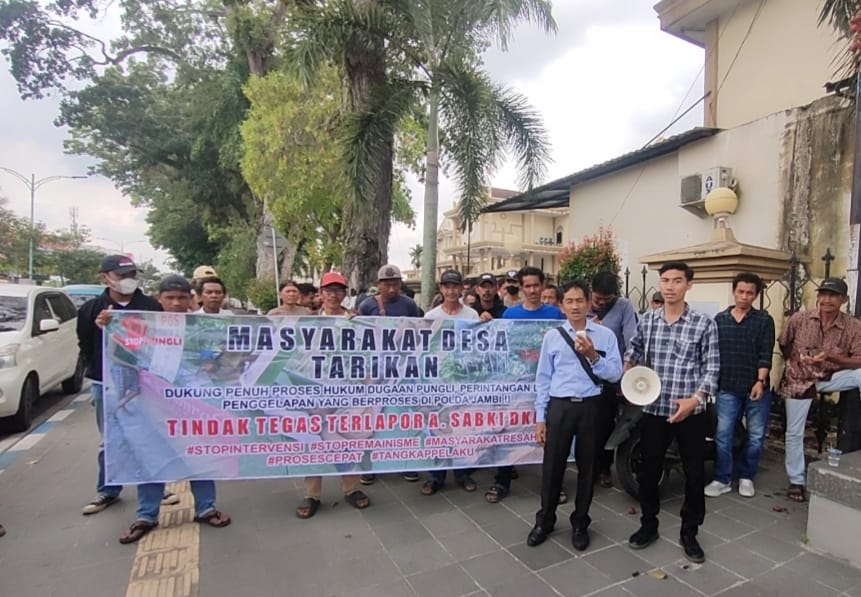 Warga Desa Tarikan Gelar Aksi Damai Dukung Polda Jambi Usut Dugaan Pungli Portal