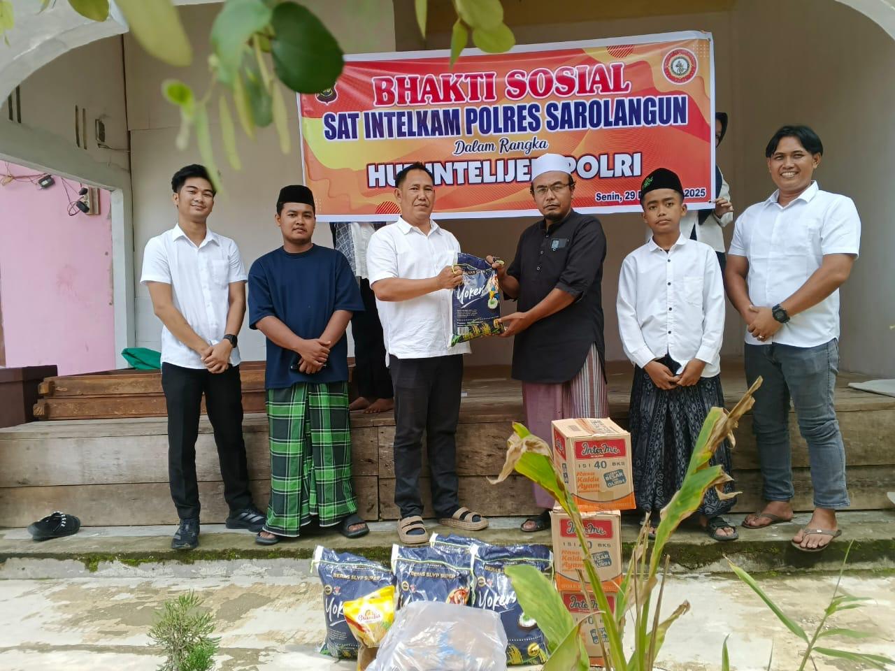 Peringati Hari Jadi Fungsi Intelkam Polri, Sat Intelkam Polres Sarolangun Gelar Bakti Sosial di Pondok Pesantren