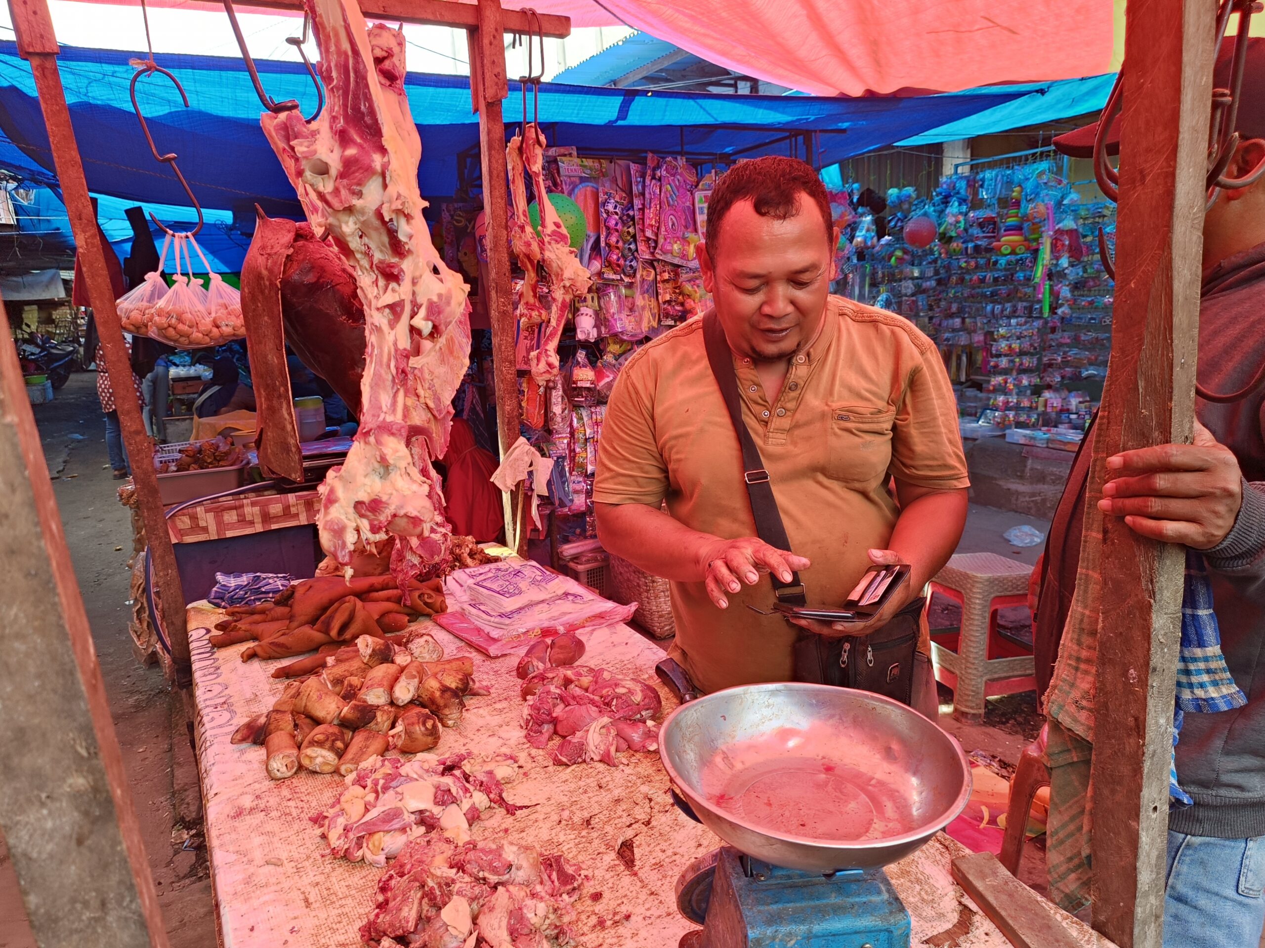 Oknum Jagal Sapi di Duga Tipu Warga Nusa Raya