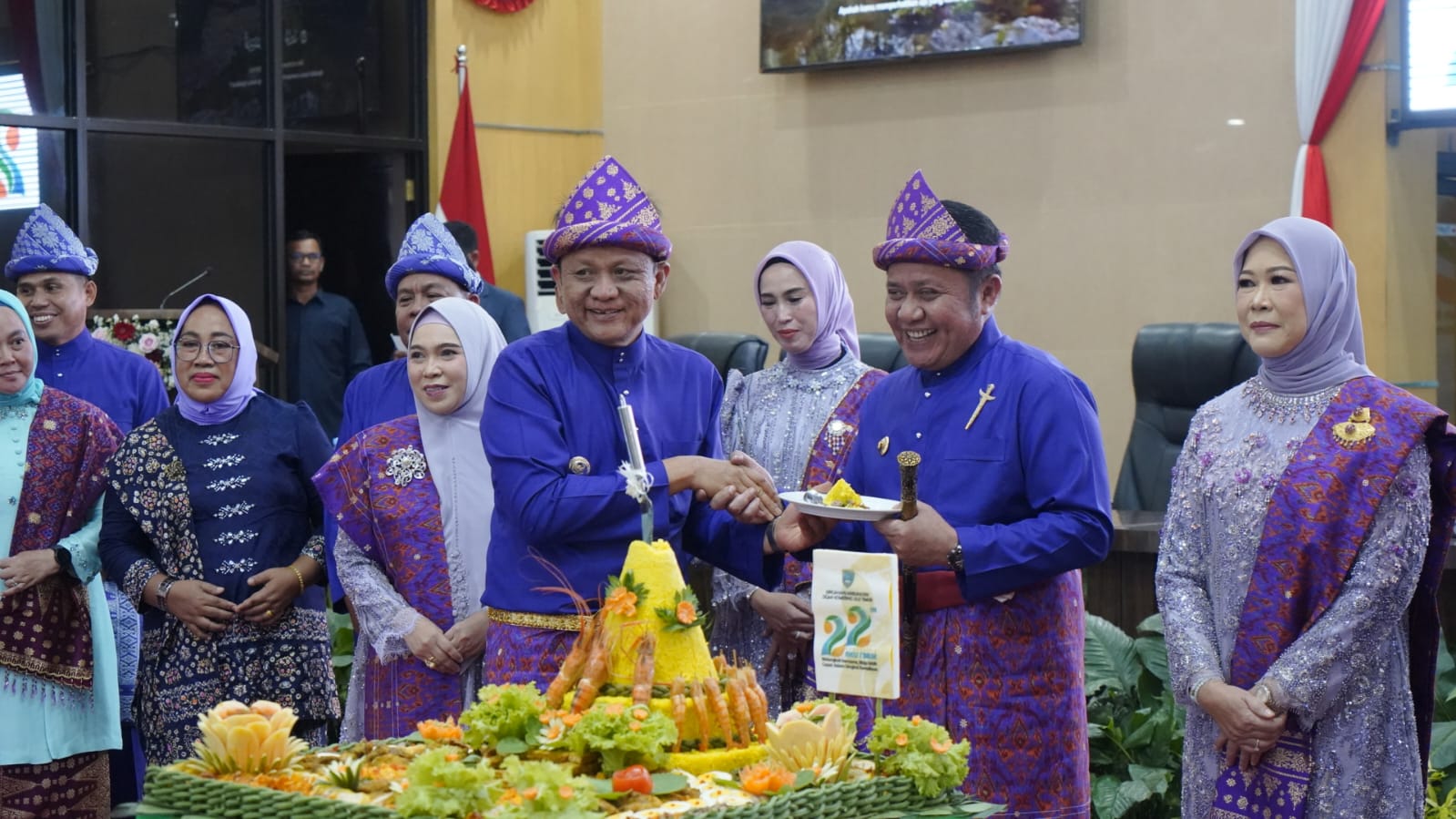 Mengusung Tema Melangkah Bersama Maju Lebih Cepat dalam Bingkai Kemuliaan, Gubernur Sumsel Hadiri HUT OKU Timur ke 22